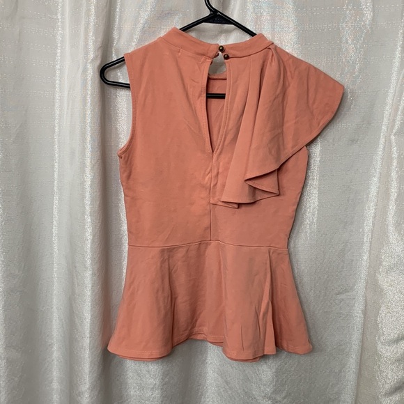Windsor Peplum Blouse Ruffle Shoulder Color Peach Size Medium - Picture 5 of 7